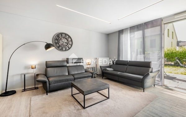 Moderne Wohnqualität mit Stil – Hochwertiges Reihenhaus mit Garten in familienfreundlicher Lage