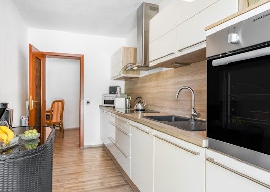 Helle und großzügige Zweizimmerwohnung mit Balkon und Stellplatz