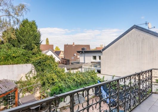 Helle und großzügige Zweizimmerwohnung mit Balkon und Stellplatz
