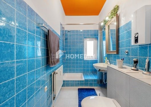 Charmante 2-Zimmer-Wohnung mit Gartenblick in gepflegtem Mehrfamilienhaus