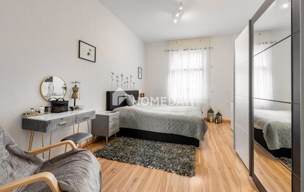 Kapitalanlage mit Entwicklungspotenzial – Gepflegtes Mehrfamilienhaus auf großzügigem Grundstück
