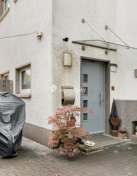 Charmantes Reihenhaus mit großem Grundstück und viel Potenzial